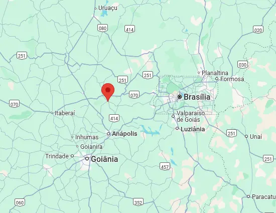Mapa mostrando onde fica Pirenópolis, em Goiás, entre Goiânia e Brasília.