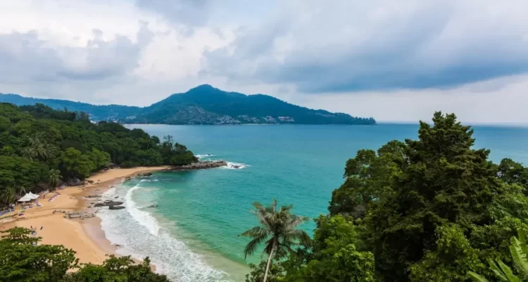 O que fazer em Ilhabela? Praias, trilhas e cachoeiras na cidade.