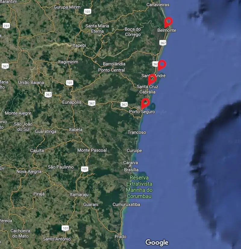 Mapa do Google mostrando as praias que fazem parte da costa do descobrimento.